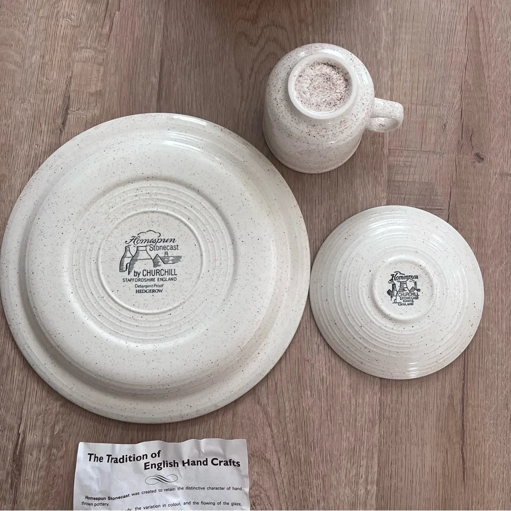CHURCHILL HOMESPUN STONECAST 3 PCs SETTING HEDGEROW ENGLAND NIB Plate Cup Saucer